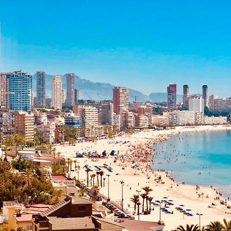 Luxurioeses Apartment In Benidorm Mit Pool Esterno foto